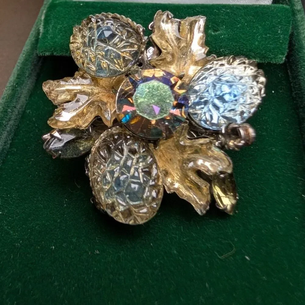 Vintage 1950s Aurora Borealis Rhinestone Blue Glass Brooch